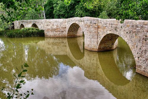 Puente milenario.